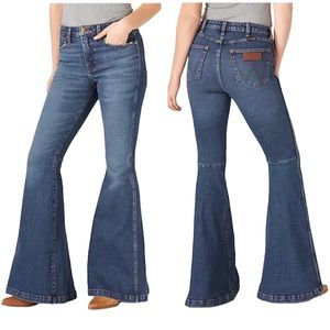 Women’s Wrangler Trumpet Flare Denim Jeans size 29 x 32 NWOT